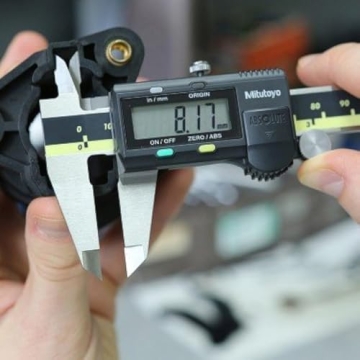 Mitutoyo 500-196-30 Digital Caliper for Accurate Measuring