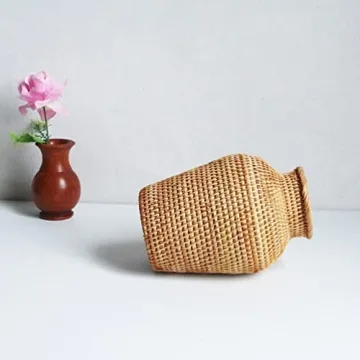 VOSAREA Rattan Vase - Stylish Hand Woven Plant Holder