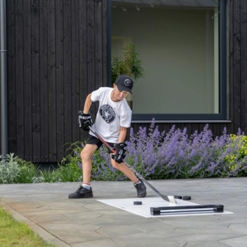 Extreme Hockey Rebounder for Skill Development