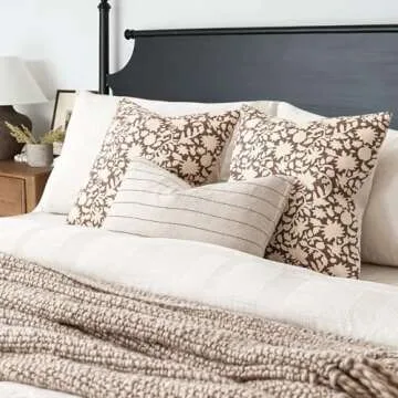 Foindtower Set of 2 Decorative Neutral Floral Throw Pillow Covers Accent Farmhouse Cushion Covers Boho Vintage Pillowcase for Couch Sofa Bedroom Living Room Home Decor Outdoor,18×18 Inch,Brown