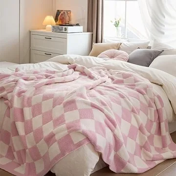 YIRUIO Cozy Checkered Throw Blanket for All Seasons