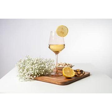 Luxury Hand-Blown Saludi Light Peach Wine Glasses Set