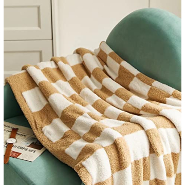 Luxury Fuzzy Blanket Cozy Microfiber Throw for All Occasions