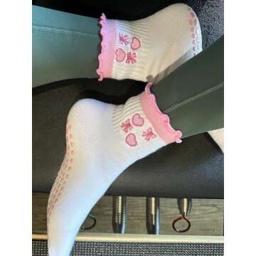 Puedizux Women Cute Grip Pilates Socks with Ruffle Cuff