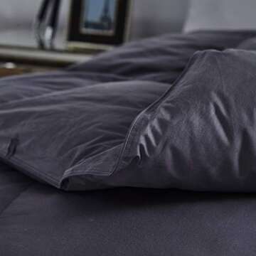 Luxurious All-Season Queen Goose Down Comforter