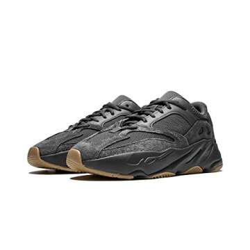 adidas Yeezy Boost 700 (Utility Black/Utility Black/Ut 11)