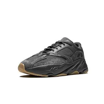 adidas Yeezy Boost 700 (Utility Black/Utility Black/Ut 11)