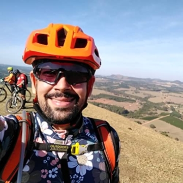 KAPVOE Photochromic Cycling Glasses for All Outdoor Adventures