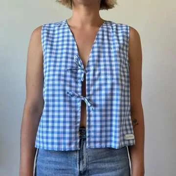 Chic Women Y2K Tie Front Tank for Stylish Summer Wear