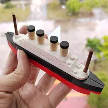 Explore the MIKEMENG Titanic 56PCS Building Blocks