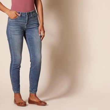 Shop Amazon Essentials Curvy Skinny Jeans for Women - Comfort & Style