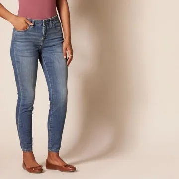Shop Amazon Essentials Curvy Skinny Jeans for Women - Comfort & Style