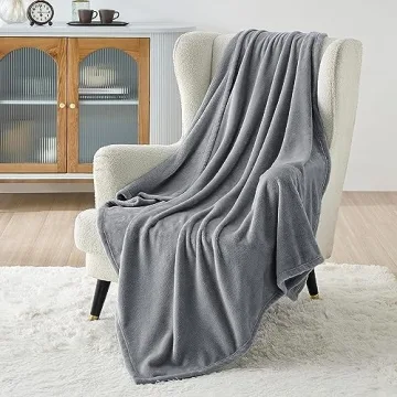 Bedsure Fleece Blanket - Cozy Elegance for All Occasions