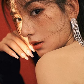 Elegant Rhinestone Dangle Earrings for Women Lightweight