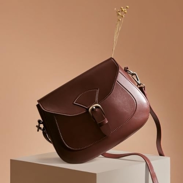 Vintage Vegan Leather Saddle Crossbody Bag (Red)