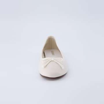 CUSHIONAIRE Women's Como Bow Flat - Comfort Meets Style