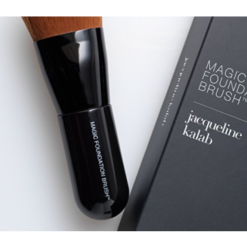Magic Foundation Brush by Jacqueline Kalab for Flawless Makeup