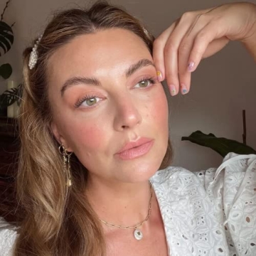 Bossy Everyday Vegan Hydrating Matte Lipstick - Graceful