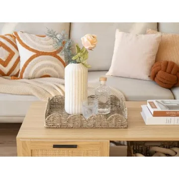 Stylish StorageWorks Seagrass Scalloped Tray for All Spaces