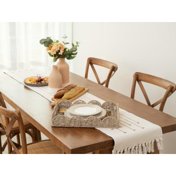 Stylish StorageWorks Seagrass Scalloped Tray for All Spaces