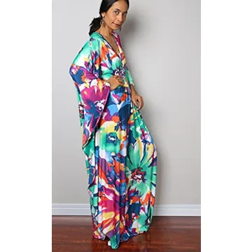 Beautiful Plus Size 70s Floral Caftan Cover-Up