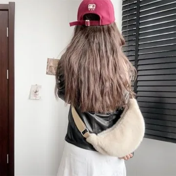 Stylish 2024 Women's Plush Crossbody Dumpling Bag