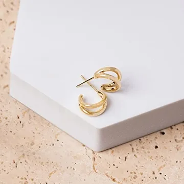 Elegant PAVOI 14K Gold Huggie Earrings for Daily Use