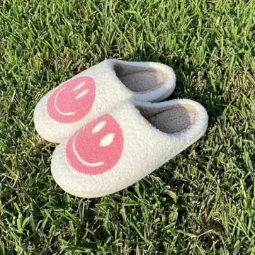 Cute Smile Face Slippers Comfortable and Fluffy Footwear