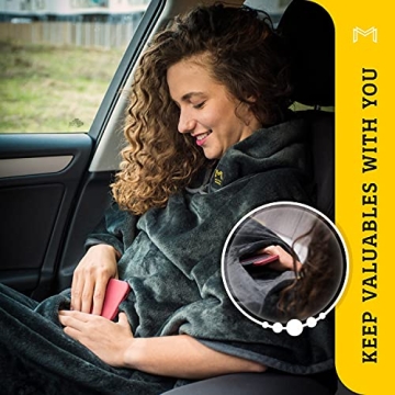 MasterManner Travel Blanket with Hoodie for Ultimate Comfort