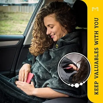 MasterManner Travel Blanket with Hoodie for Ultimate Comfort