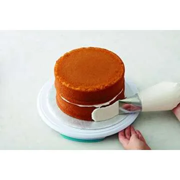 Wilton Carded Tip Cake Icer for Easy Cake Decorating