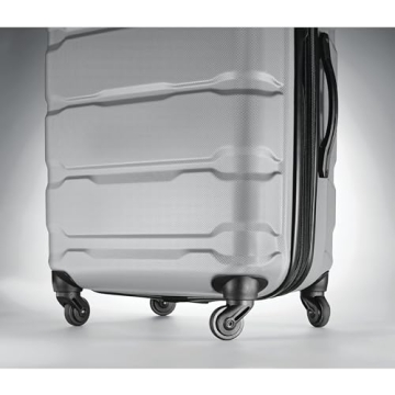 Samsonite Omni PC Expandable Luggage Set in Silver