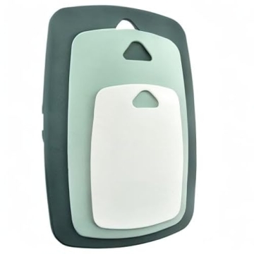 BALMYSPACE Kitchen Plastic Cutting Board Set of 3, Professional Multi Color Chopping Boards Sets,Dishwasher Safe Cutting Boards for Fruit Meat Kitchen, Green