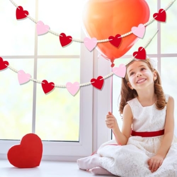 Valentines Day Felt Heart Garland for Home Decor