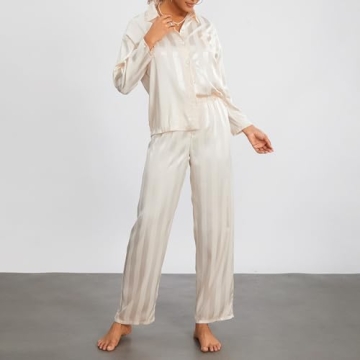 FOMOYUU Women’s Silk Pajama Set in Heart Print