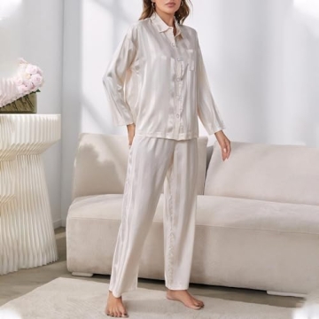 FOMOYUU Women’s Silk Pajama Set in Heart Print