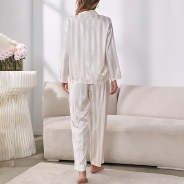 FOMOYUU Women’s Silk Pajama Set in Heart Print