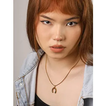 OJERRY Cute Summer Essentials Lucky Horseshoe Pendant Cool Horse Necklaces Jewelry Accessories Coolest Romantic Gifts for Women Country Her Trendy Stuff