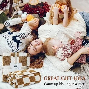 WRENSONGE Cozy Checkered Throw Blanket - Warm and Lightweight