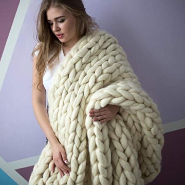 VIYEAR Chunky Knit Blanket: Ivory White Comfort & Style