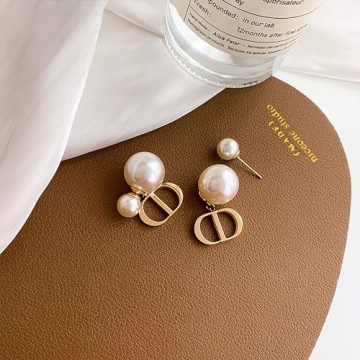 Personalized Pearl Stud Earrings for Women - Custom Gold Jewelry