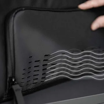 Versatile NOMATIC 30L Convertible Duffel and Backpack Travel Bag