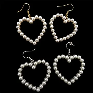 Honbay 2 Pairs Pearl Heart Dangle Earrings Love Heart Earrings Vintage Pearl Hoop Studs Circle Beaded Earrings for Holiday Valentine Wedding or Daily Wear (2 Color)