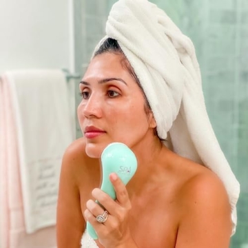 Spa Sciences NOVA Sonic Cleansing Brush for Radiant Skin