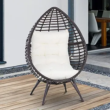 Cozy Outsunny Wicker Egg Chair for Indoor and Outdoor Use