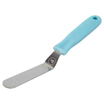 Wilton 9" Angled Spatula - Durable and Ergonomic Baking Tool