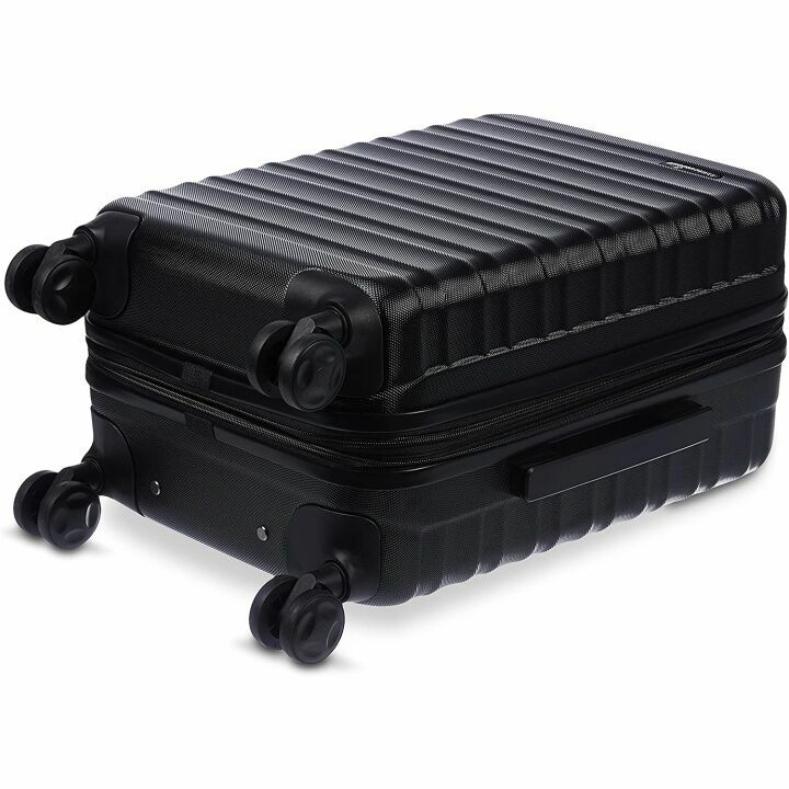 Amazon Basics 21-Inch Spinner Luggage in Black