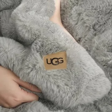 Luxury UGG Faux Fur Throw Blanket - Soft & Machine Washable
