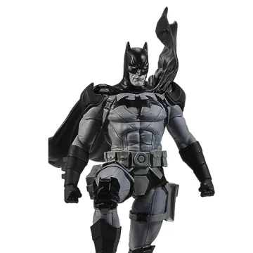 Batman Resin Statue by Mitch Gerads - DC Collectible