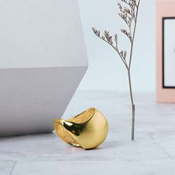 Mytys Statement Dome Ring Chunky Gold Fashion Rings for Women Modern Sculptural Oversized Bold Cocktail Ring Trendy Minimalist Metal Jewelry Gift (Gold, 7)